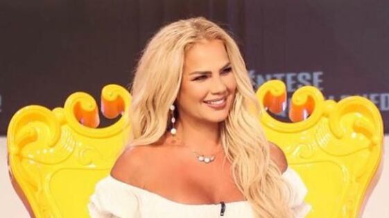 ”No, no quiero”: Niurka Marcos intenta besar a conductora de televisión para imitar a Bad Bunny y es rechazada