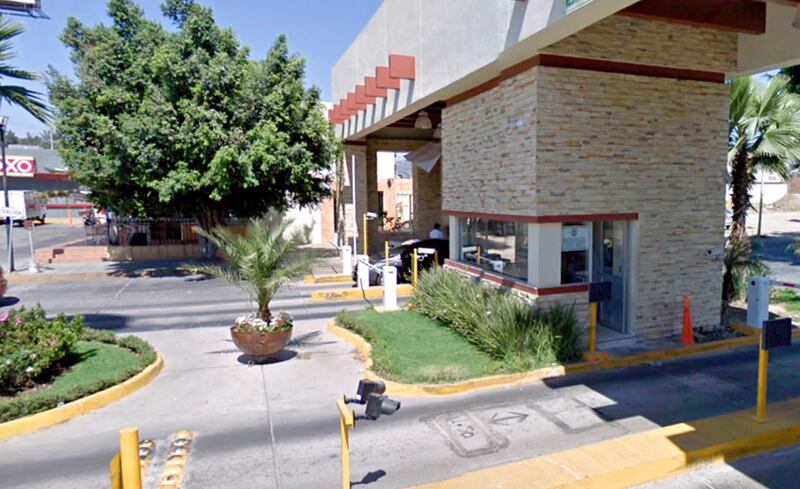 Autoridades señalan que la operación de las plumas no deben restringir el acceso a los fraccionamientos.