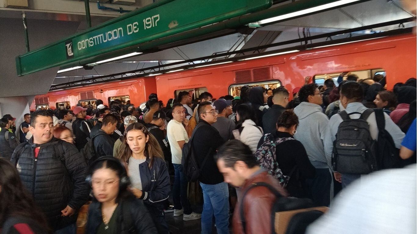 Linea 8 con máxima demanda de usuarios