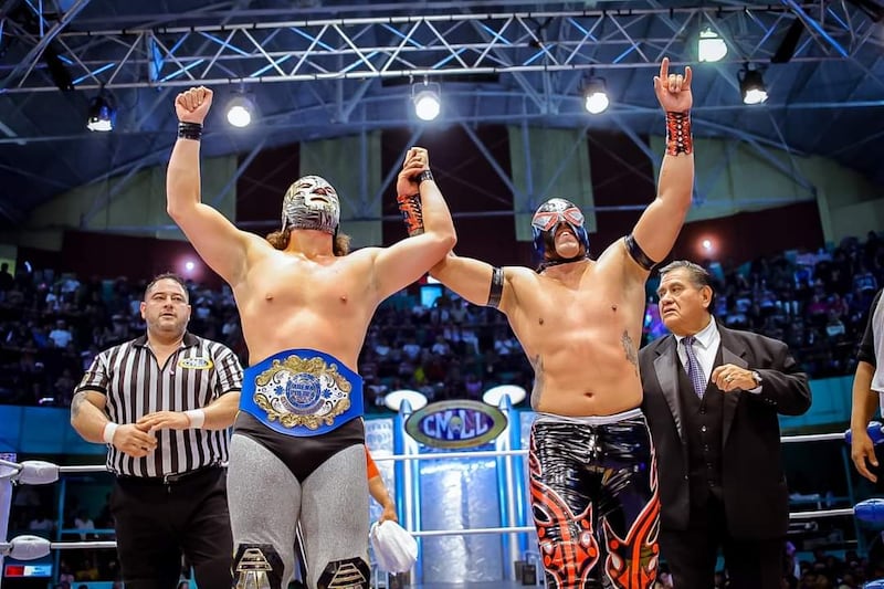 CMLL
