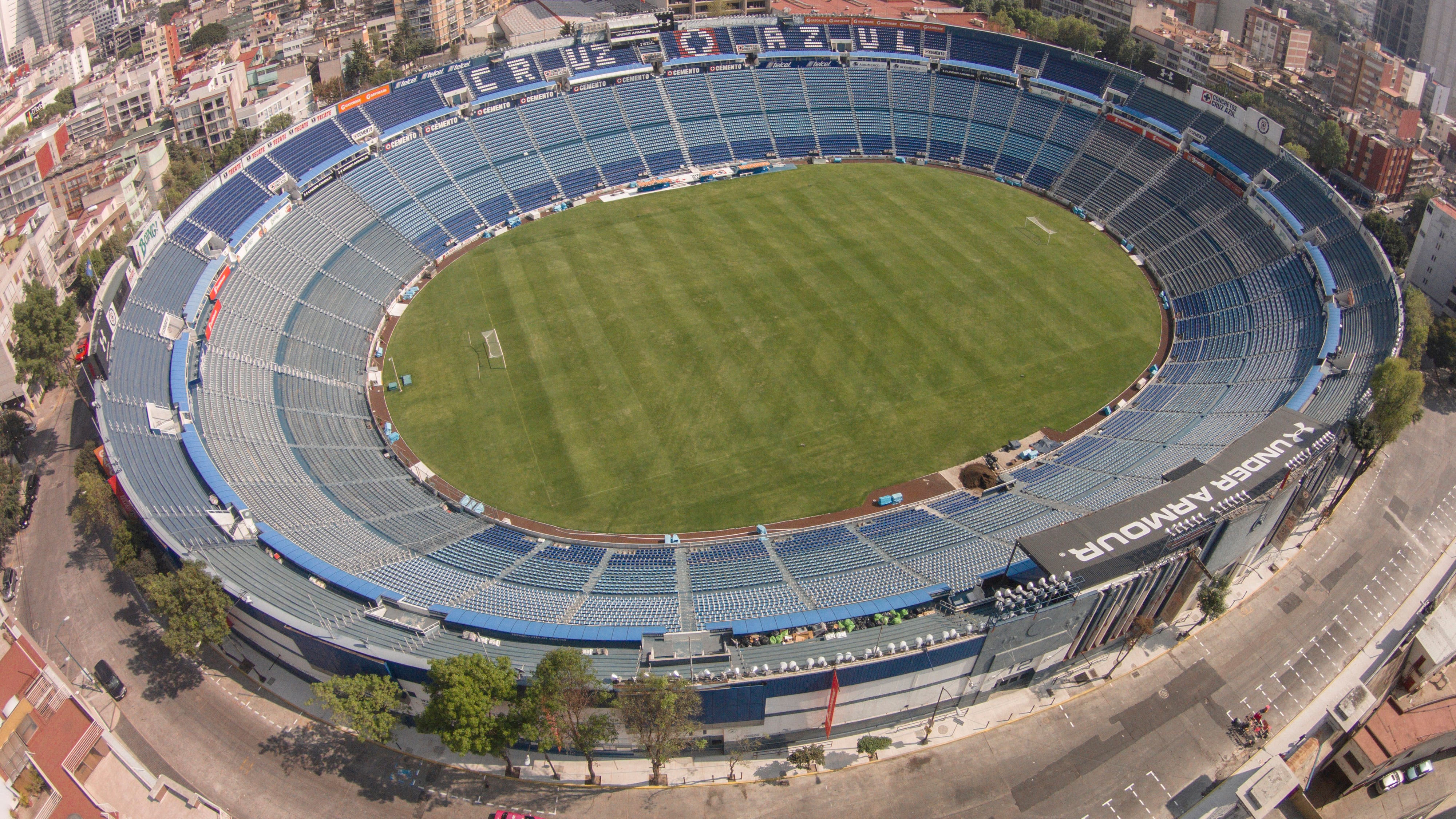 Aficionados de Tigres y Cruz Azul percibieron el sismo en el Estadio Ciudad de los Deportes.