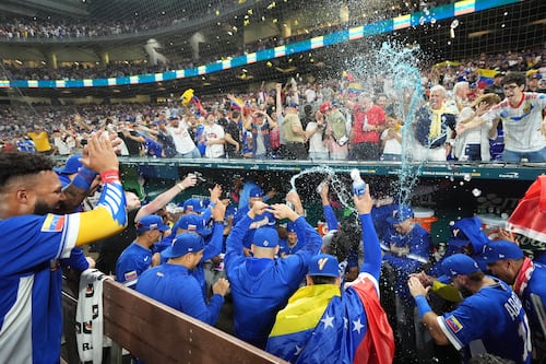 ¡Contra el imperio! Venezuela a un paso de cambiar la historia del Clásico Mundial