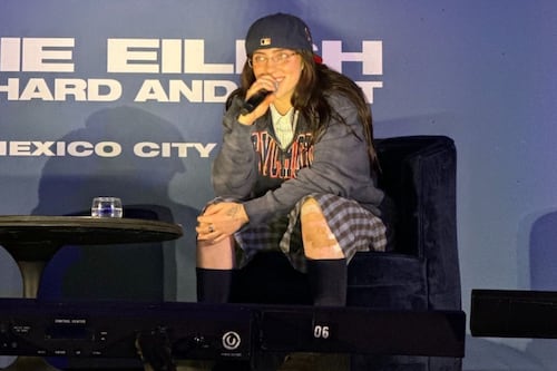 “Los quiero mucho”, Billie Eilish tiene íntimo encuentro con sus fans mexicanos