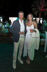 Noche de Elegancia en el Abierto de Los Cabos: Fiesta de Blanco con Estrellas del Tenis