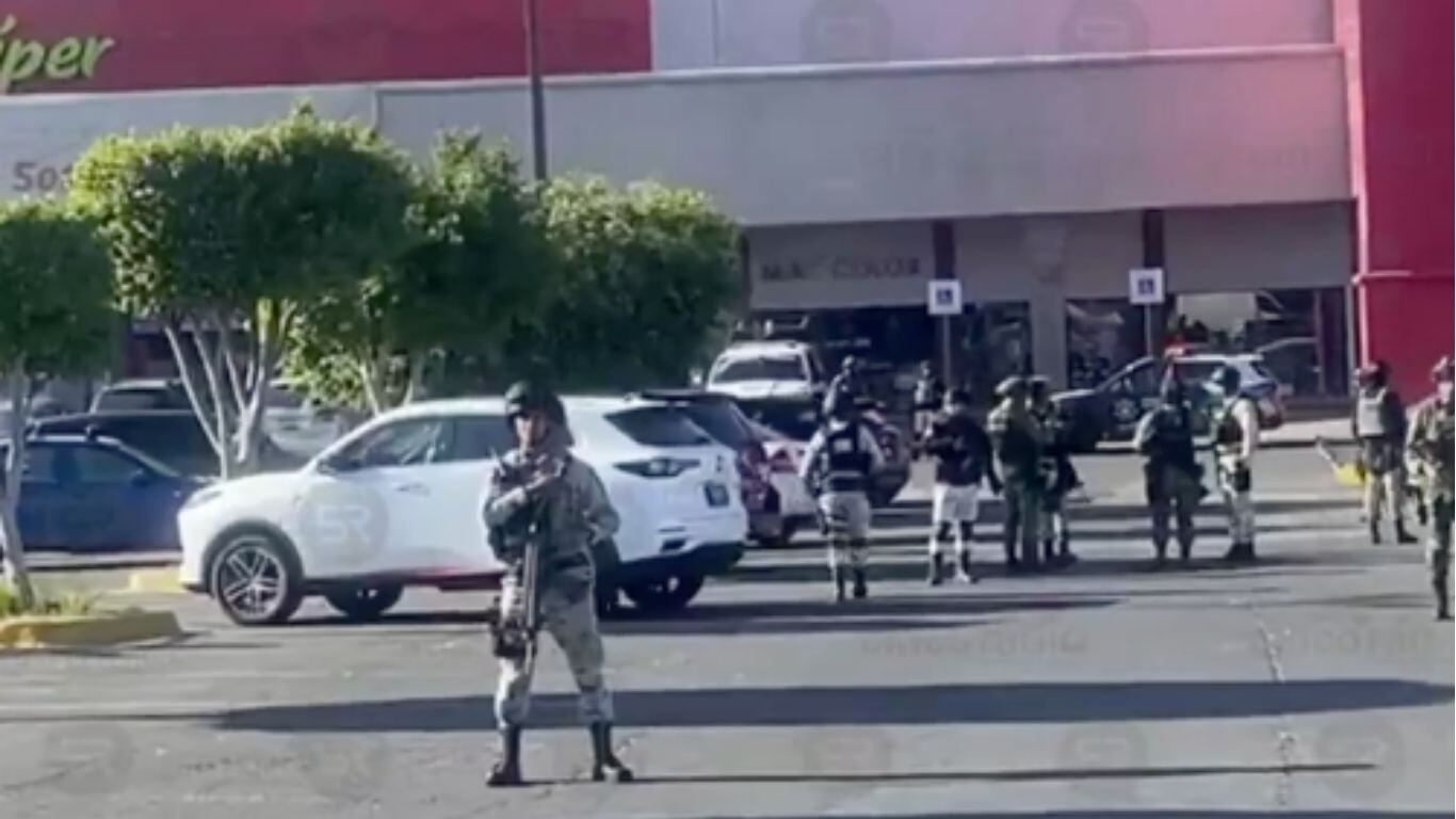 amenaza de bomba en un supermercado ubicado en Boulevard Las Torres, en Puebla