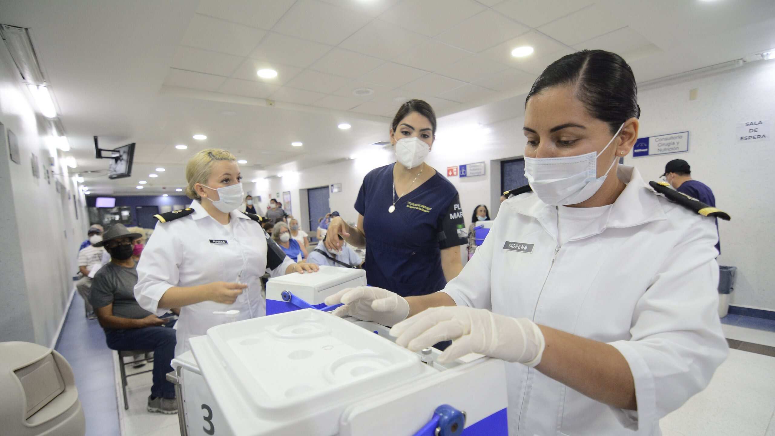 Otro factor para que no se estén poniendo todas las vacunas es que hay personas con poca movilidad y no saben como llegar a los módulos.