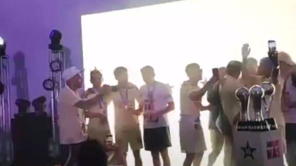 Jugadores del América se burlaron de Cruz Azul.