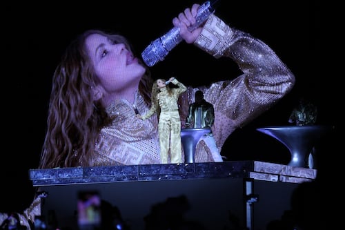 Shakira construirá un estadio para cerrar su gira en España, el país que marcó su historia emocional