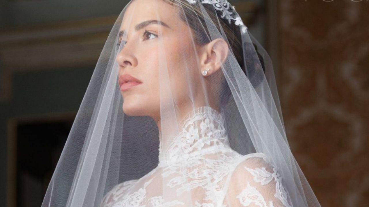 Michelle Salas comparte exclusivos vestidos que eligió para su boda.|Foto: Vogue México
