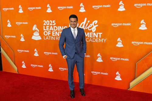 Carlos Rivera ante el reto de la Plaza México y le gustaría llegar al Azteca para el Mundial