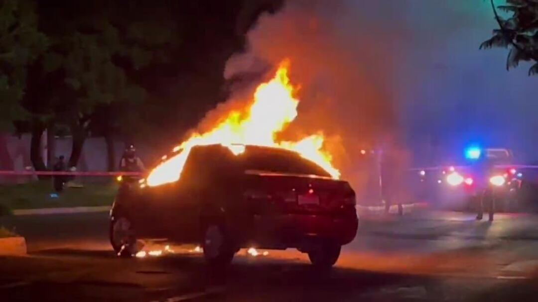 Narcobloqueos en Guanajuato y Jalisco (Imagen de Twitter: @FerCanalesF).