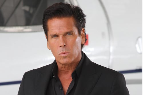 Suspenden hotel de Roberto Palazuelos en Tulum por rentar habitaciones en casi 14 mil pesos