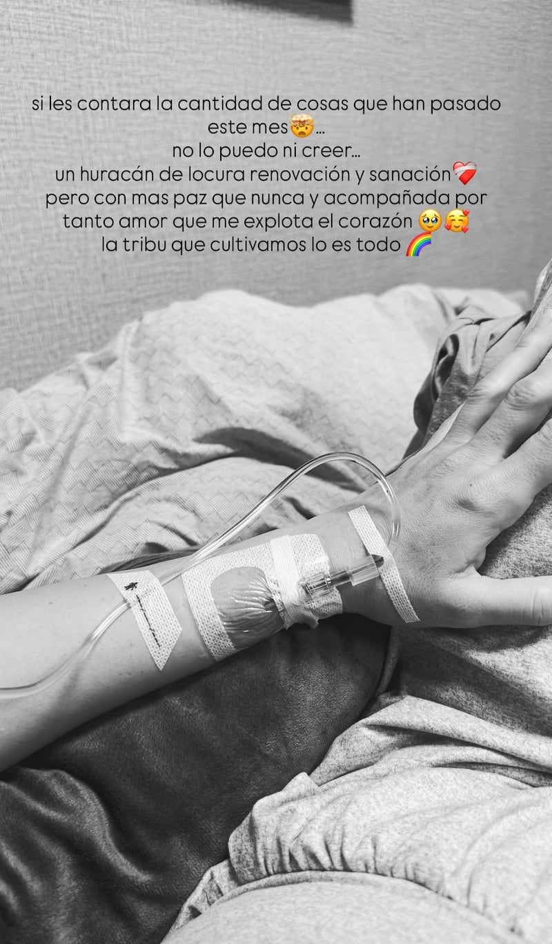 Aislinn Derbez comparte alarmante fotografía y mensaje