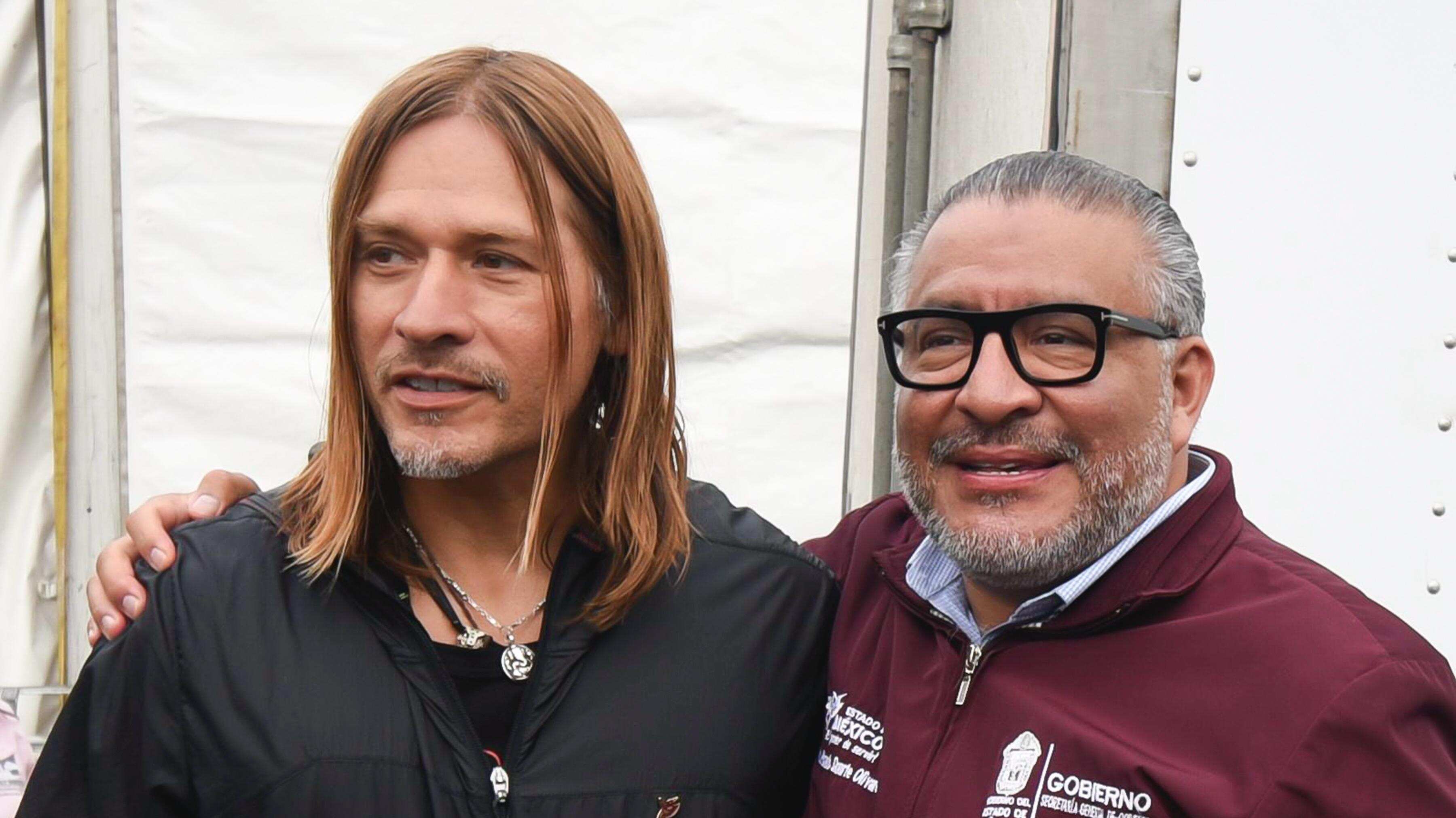 Como en la canción de Jaguares, AMLO, Delfina y Horacio harán historia