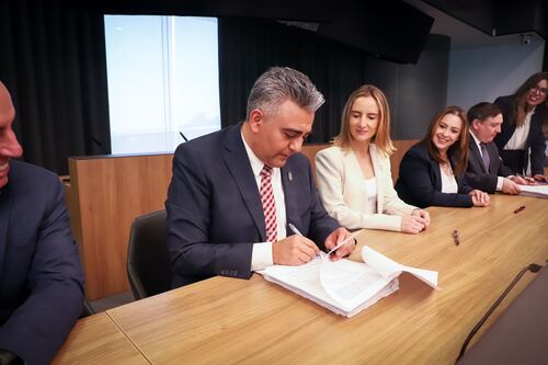 Concretan préstamo de 3 mil 300 millones de pesos para Querétaro