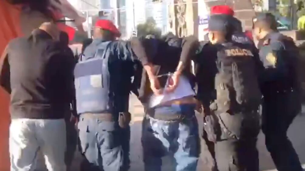 El presunto asaltante fue detenido.