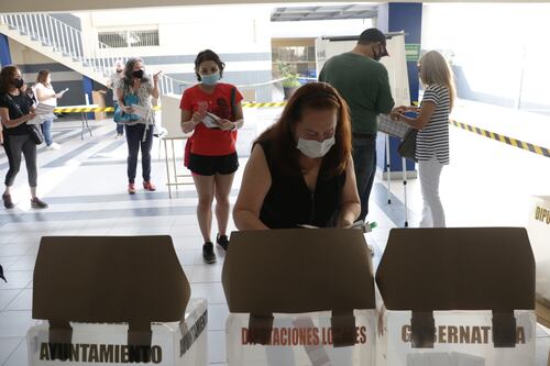 Elecciones en Nuevo León arrancan con retrasos en casillas