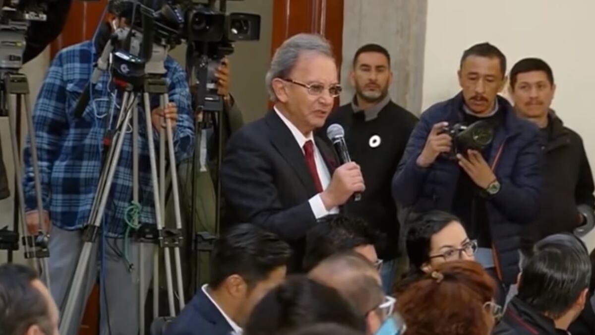 Se dio cita a la mañanera para agradecer a AMLO que ya no estaba vetado en los medios. (Especial)
