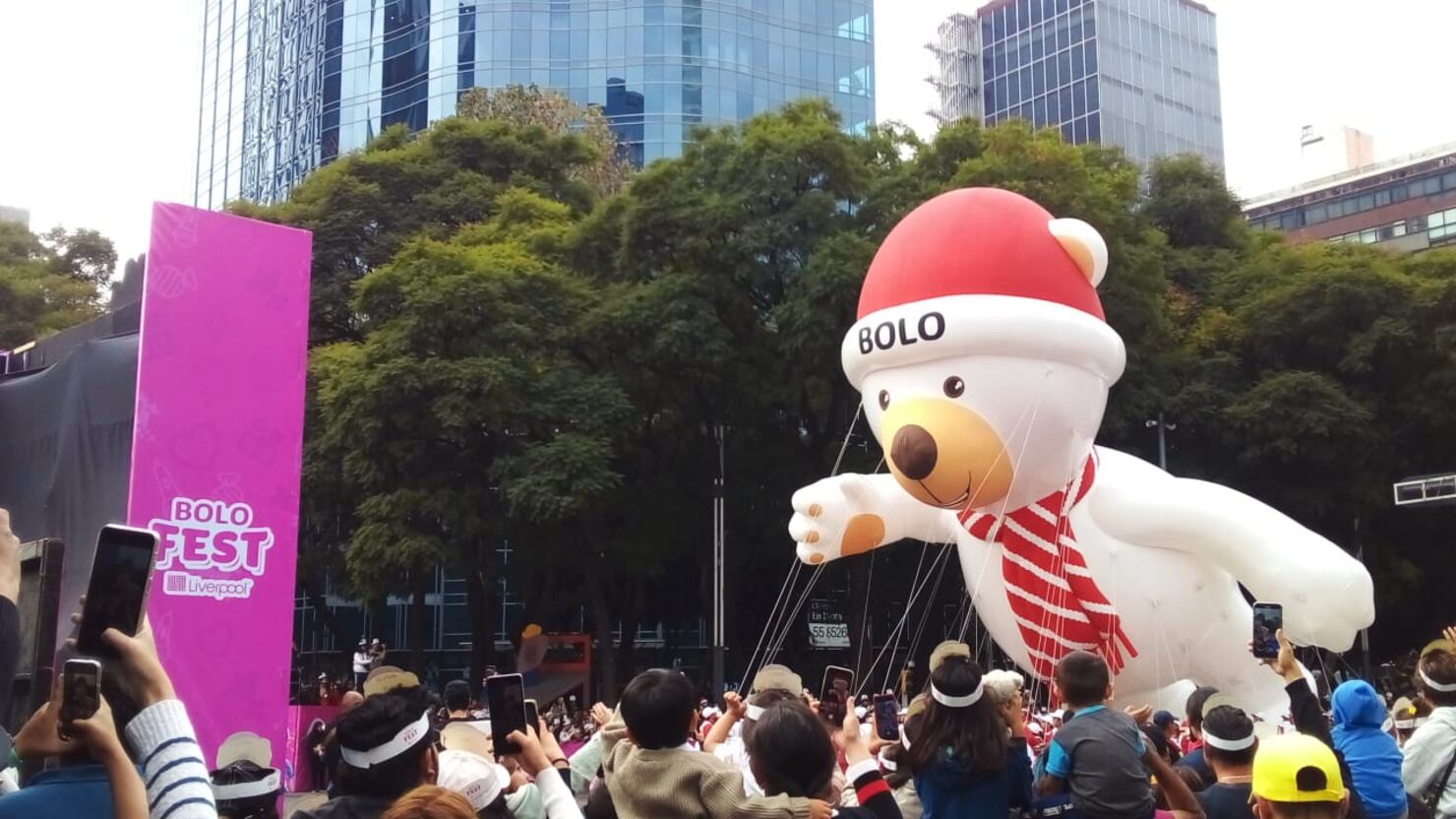 Desfile Bolo Fest 2023.