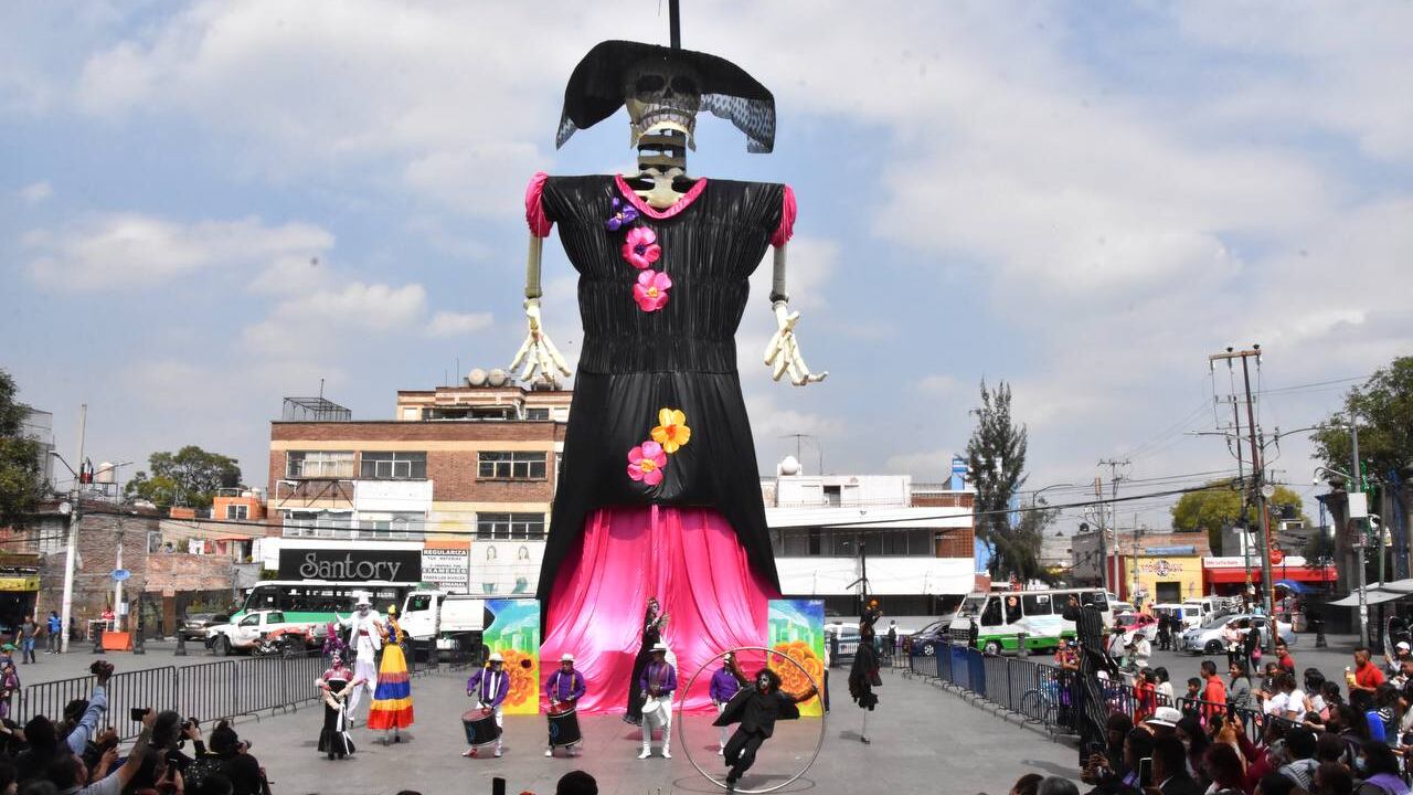 Catrina Monumental en Iztapalapa