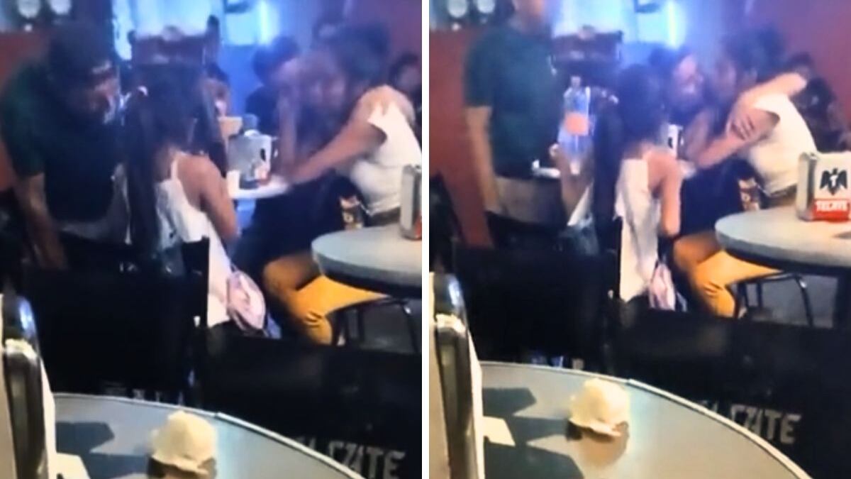 Policías resguardan a niña que estaba en un bar de Cuernavaca