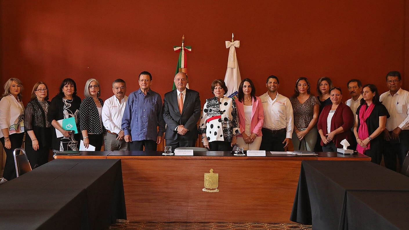 Gobierno, Educación, asociaciones de padres de familia y cámaras empresariales llegaron a un consenso.