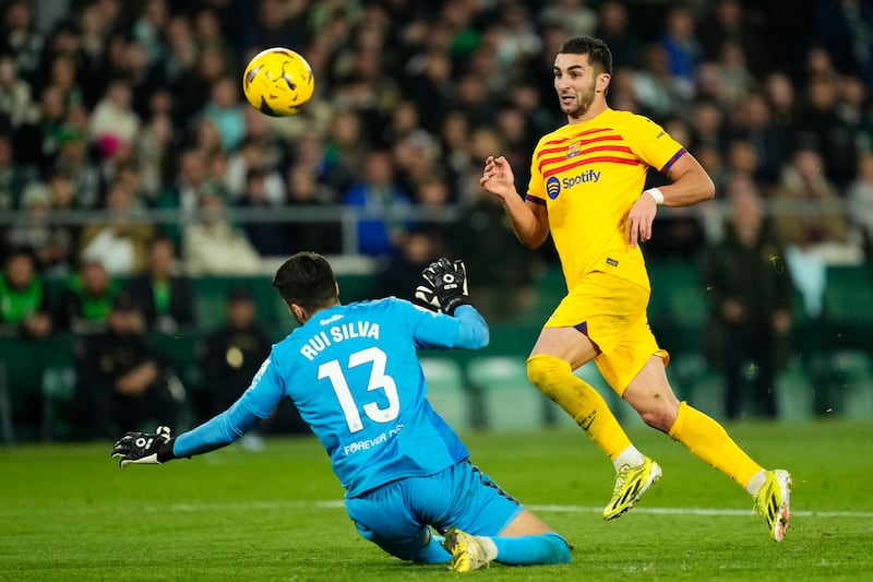 Ferran Torres alcanzó los 100 partidos con el Barcelona.