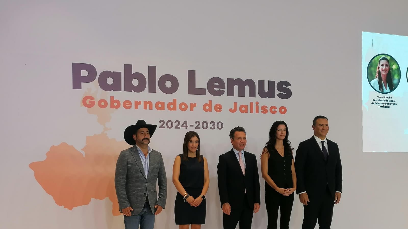 Pablo Lemus presentó parte de su gabinete enfocado a las áreas de Medio Ambiente, Energía y Agricultura.