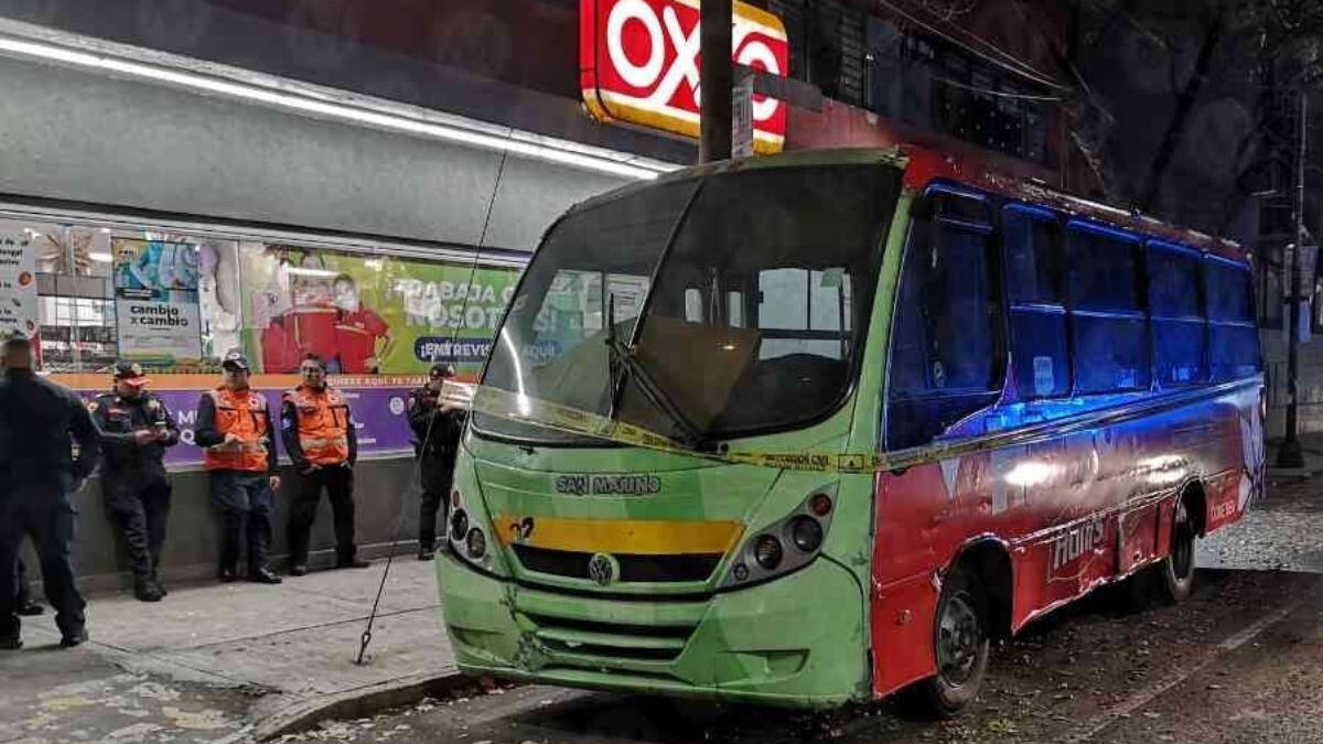Hallan cuerpo sin vida de una mujer dentro de camión de transporte público en la alcaldía Benito Juárez