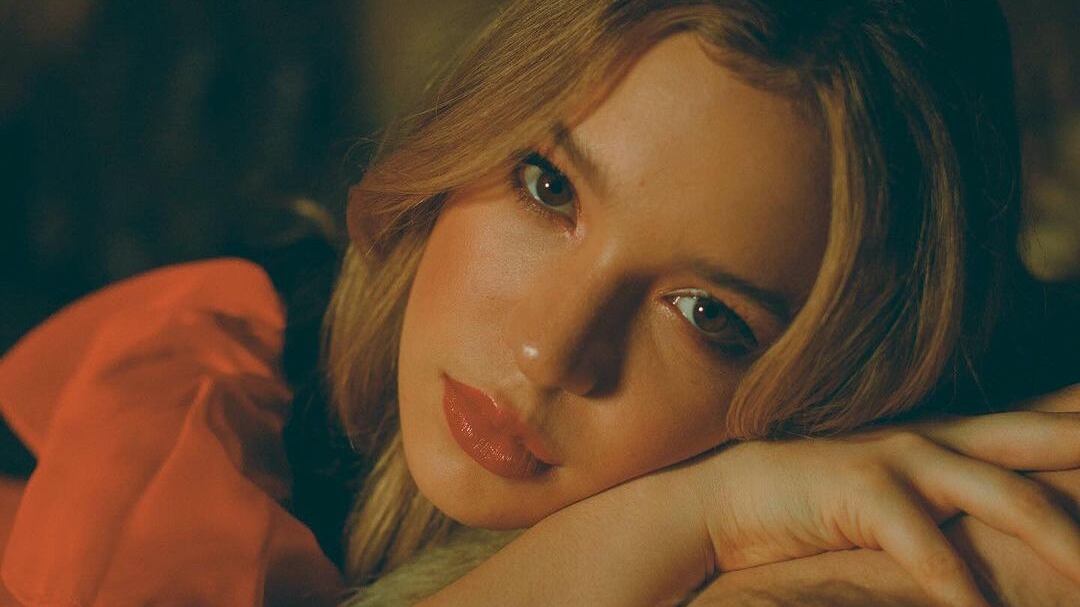 Hija de Andrea Legarreta y Erik Rubín.