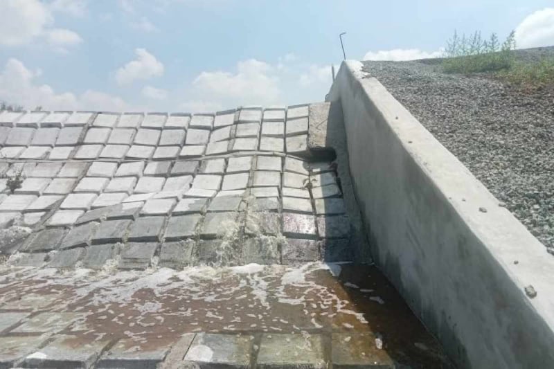 Fractura en el Parque Ecológico de Texcoco