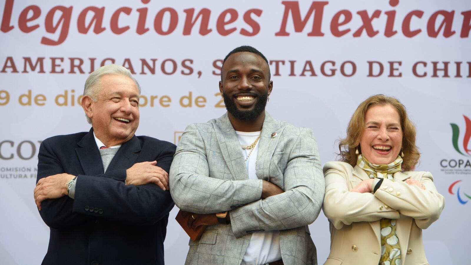 AMLO y Randy Arozarena