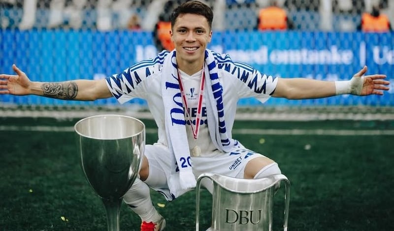 Rodrigo Huescas ganó el doblete con el Copenhague.