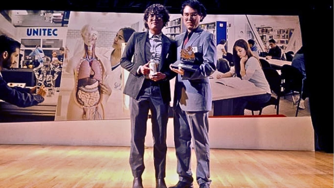 Ecovermis, biofertilizante líquido orgánico a partir de la degradación de plásticos