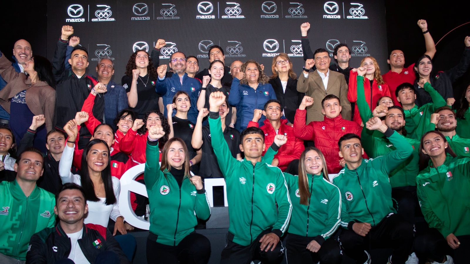 El Comité Olímpico Mexicano y Mazda firmaron convenio en pro de los atletas.