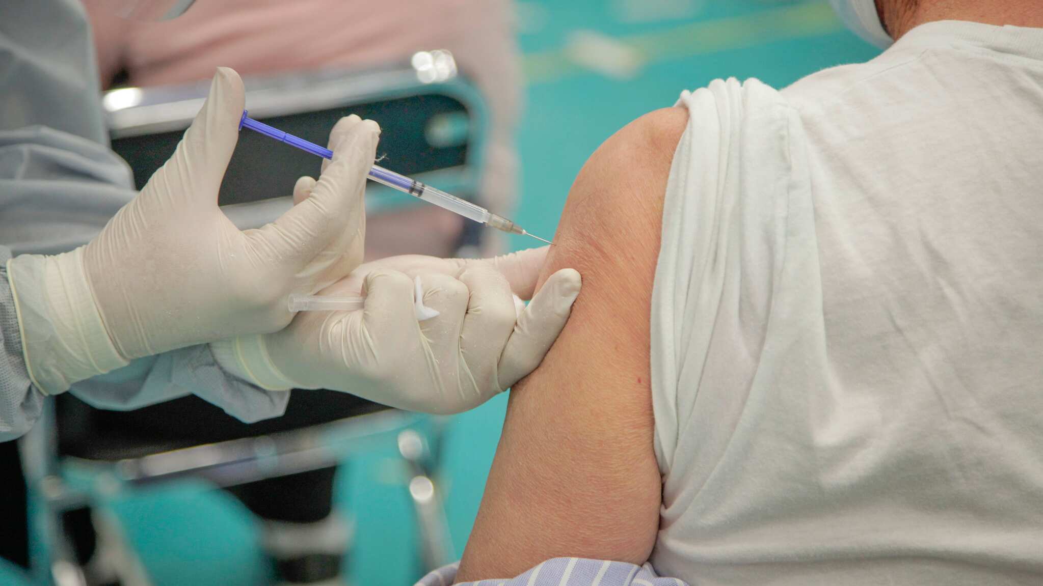 Coronavirus: Estornudos son el principal síntoma de Covid-19 en vacunados