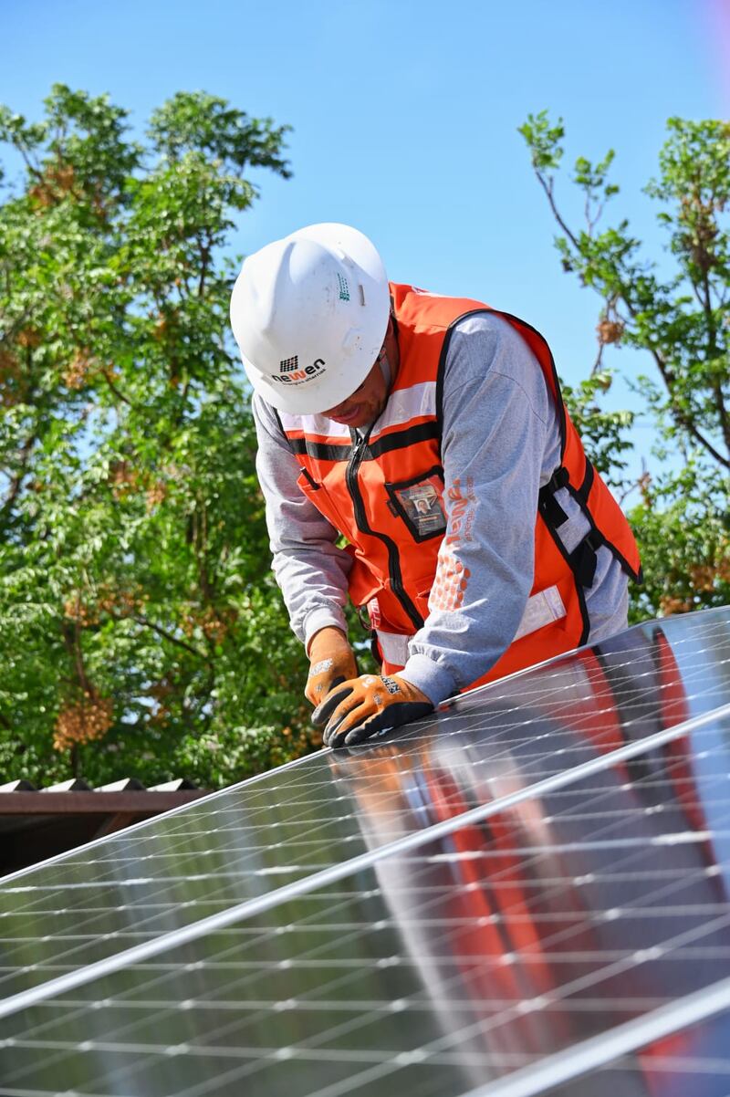 SENER lanza el programa ‘Sol del Norte’ para instalar paneles solares y reducir tarifas eléctricas hasta un 70 por ciento