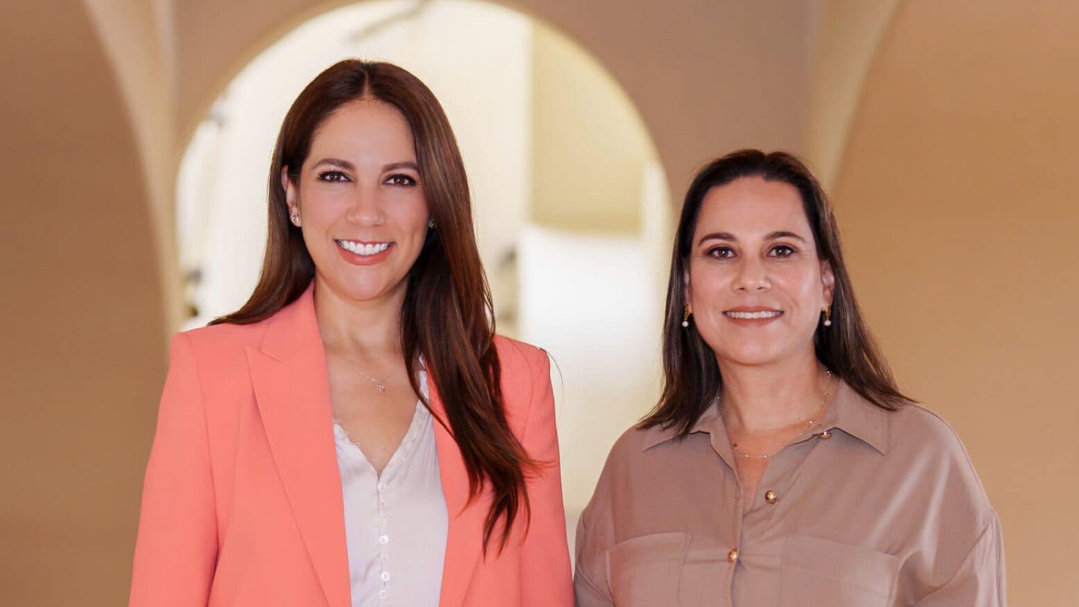 Con la alcaldesa electa por Irapuato, Lorena Alfaro.