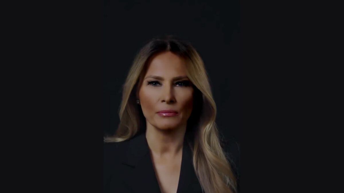 Melania Trump exige investigar atentado contra el expresidente de EE.UU.