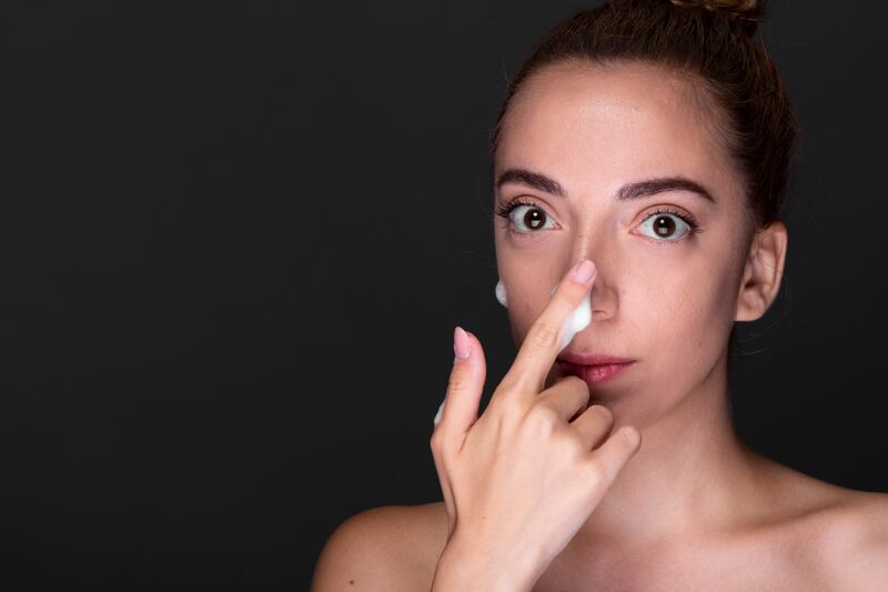 Esta enfermedad también dejan huella en la piel: resequedad, irritación y pérdida de luminosidad que requieren una rutina de recuperación específica