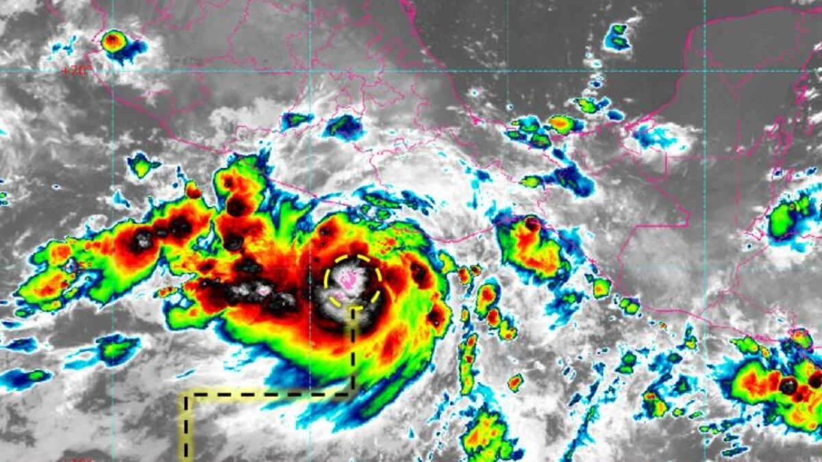 Tormenta tropical John azotará México con lluvias extremas; estados más afectados
