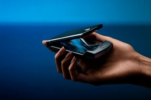 Al fin Regresa Motorola razr con pantalla flexible y diseño premium