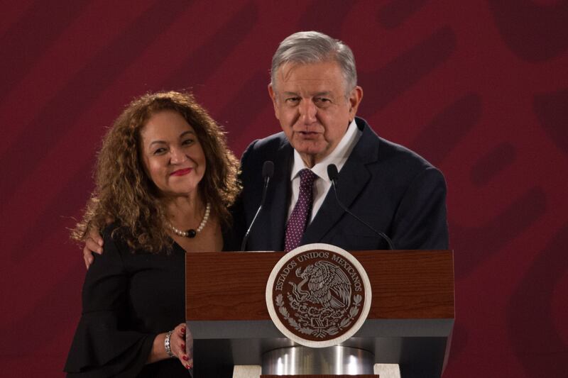 AMLO Sanjuana Martínez