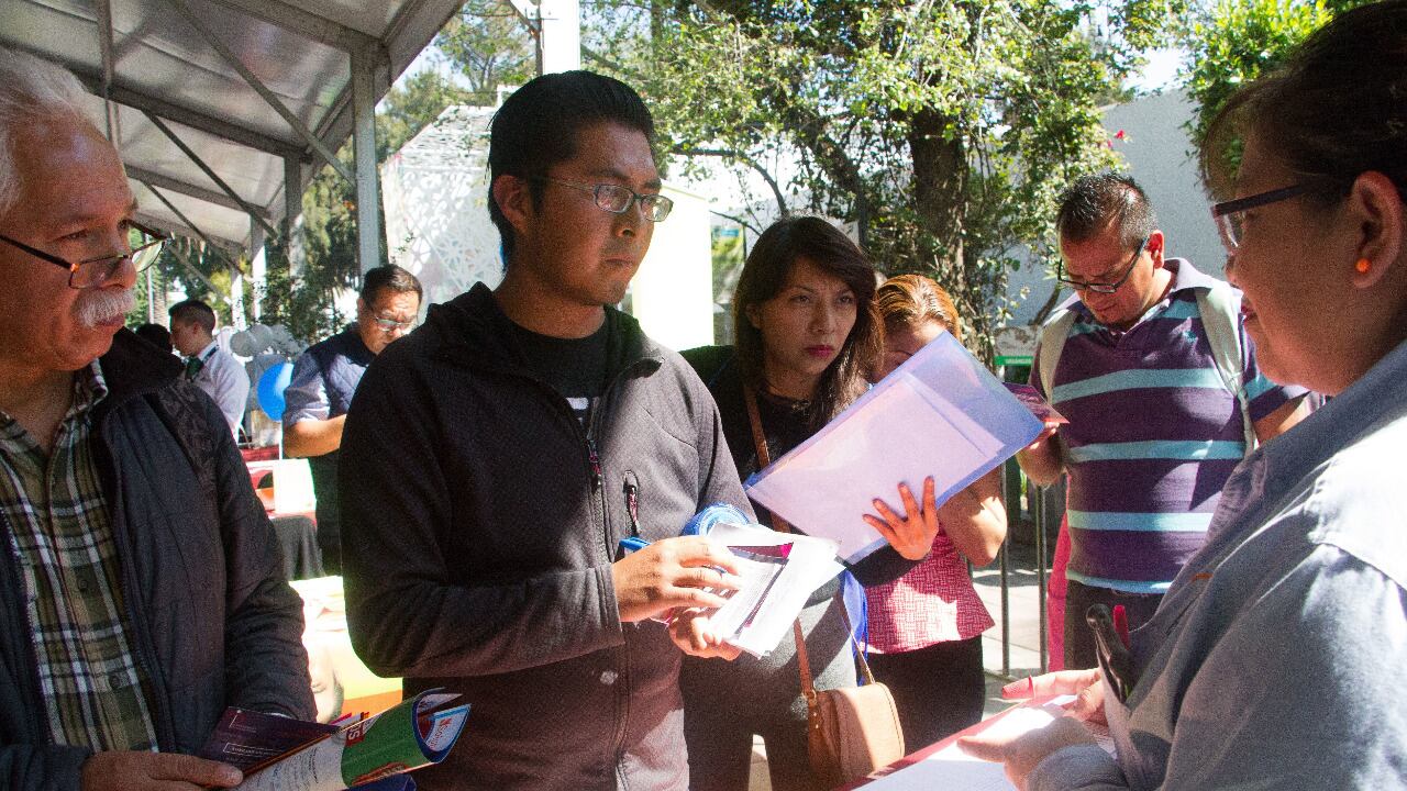La clase social, nivel de estudios, género y edad de las personas también impactan e influyen en el éxito o fracaso de los emprendimientos en México.