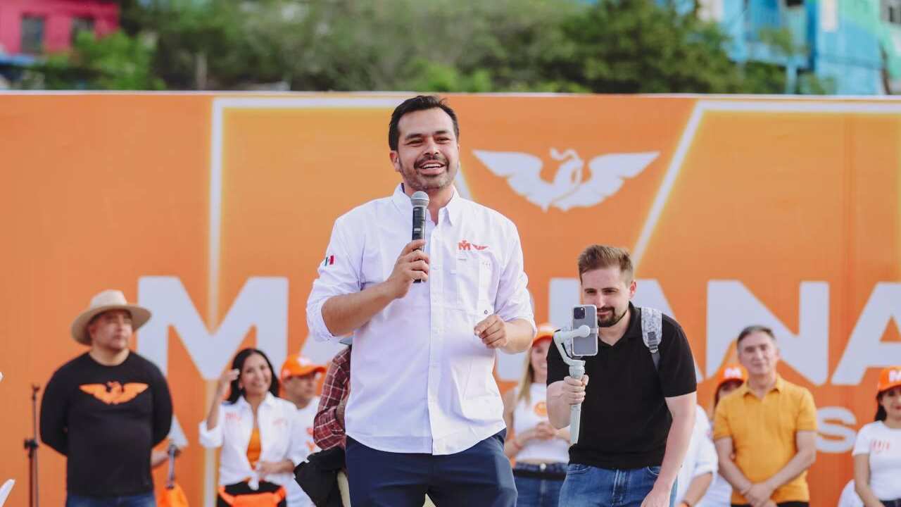 El emecista dijo que unos niños fueron los que le manifestaron la inquietud de tener un centro en la colonia.