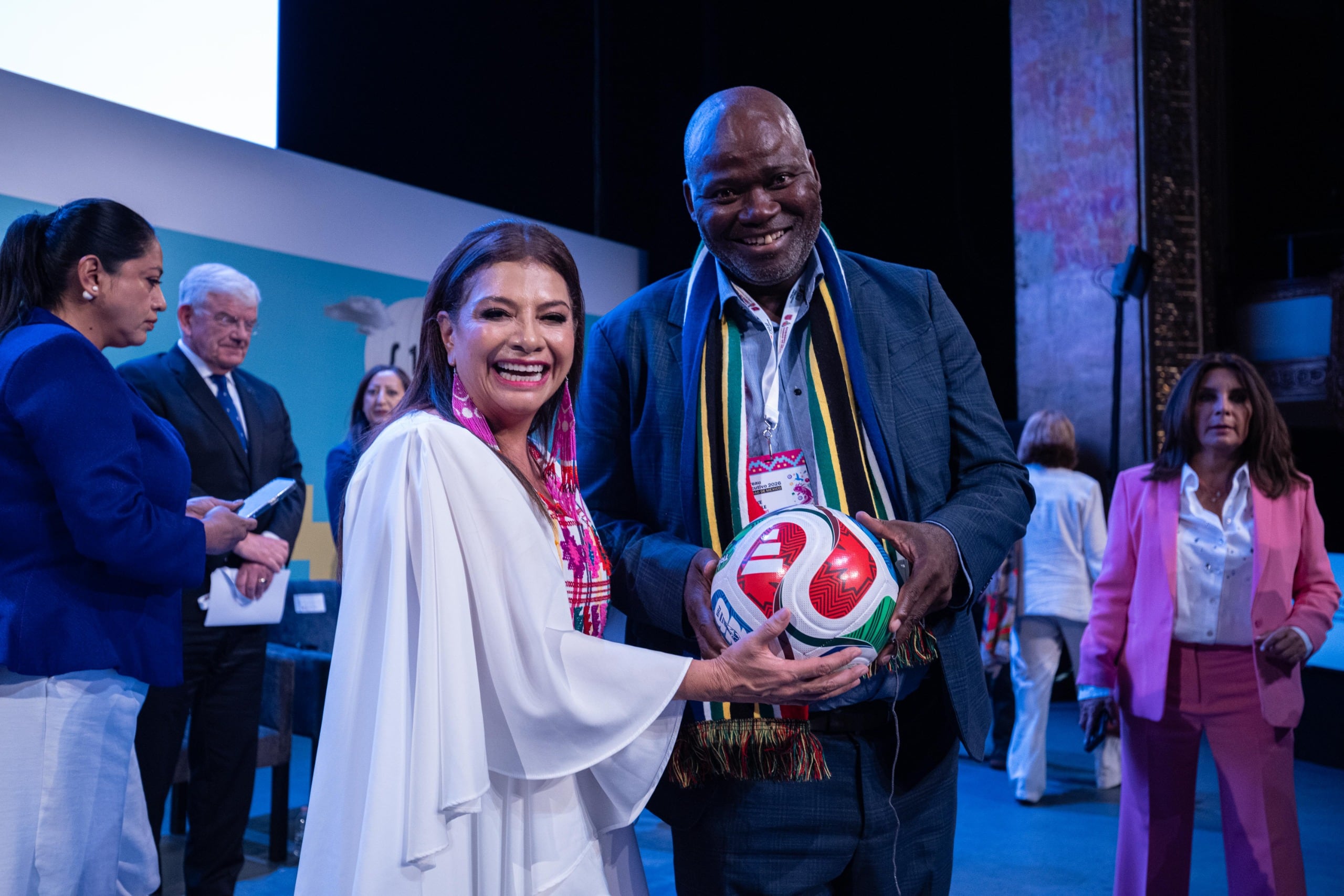 Tensión global escala: Brugada acusa riesgo de guerra en foro internacional