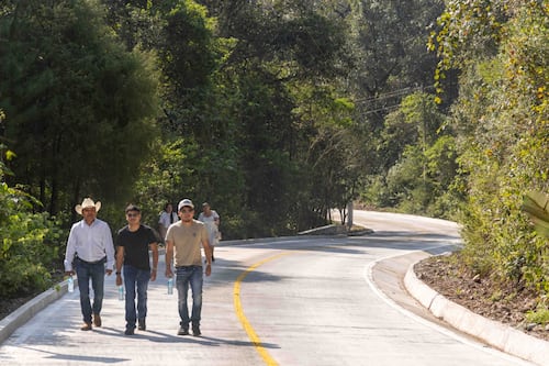 Entregan primera etapa del camino Valle Verde-El Pocito en Jalpan