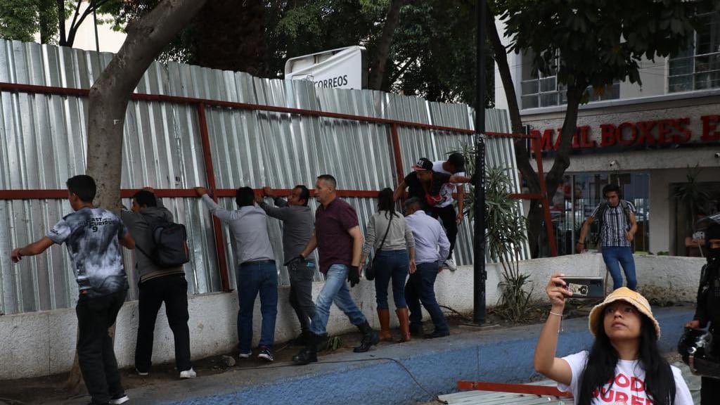 Claudia Steinbaum y Sandra Cuevas pelea por Plaza Giordano Bruno
