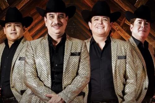 Video: Agrupación de música regional mexicana proyectó imágenes de ‘El Mencho’ en concierto