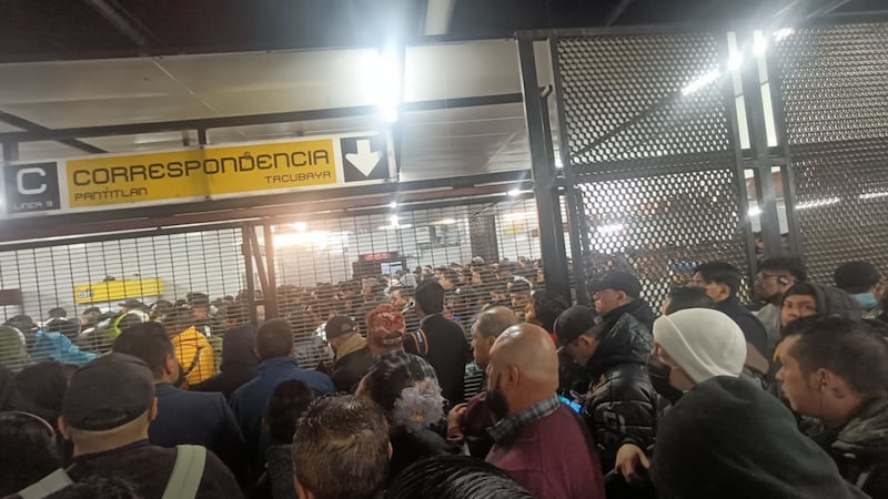 Caos en Metro CDMX: retrasos, vagones sucios y aglomeraciones en Pantitlán y Línea 9